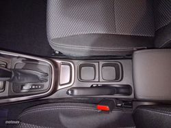 Suzuki Vitara 1.4 T S2 Mild Hybrid Auto - Miniatura 22