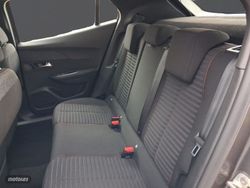 Peugeot 2008 Allure BlueHDI 130 S&S EAT8 - Miniatura 10