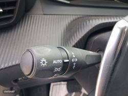 Peugeot 2008 Allure BlueHDI 130 S&S EAT8 - Miniatura 12