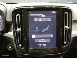 Volvo XC40 2.0 D3 Momentum - Miniatura 17
