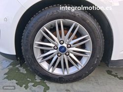 Ford C-Max 1.0 EcoBoost 92kW (125CV) Titanium - Miniatura 28