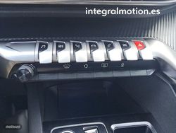 Peugeot 3008 Hybrid 1.2 100KW Allure Pack eDCS6 - Miniatura 17