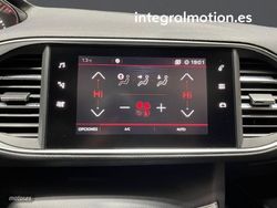 Peugeot 308 5p GT Line 1.2 130CV - Miniatura 26