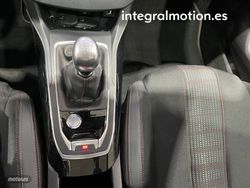 Peugeot 308 5p GT Line 1.2 130CV - Miniatura 32