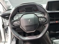 Peugeot 208 BlueHDi 73kW (100CV) Active - Miniatura 10