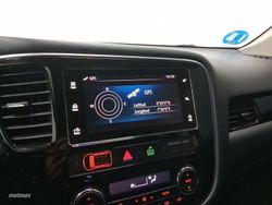 Mitsubishi Outlander 2.0 PHEV Kaiteki Auto 4WD - Miniatura 15
