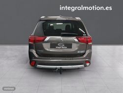 Mitsubishi Outlander 2.0 PHEV Kaiteki Auto 4WD - Miniatura 25
