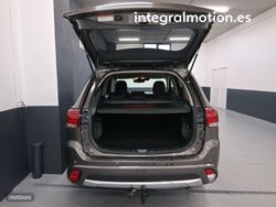 Mitsubishi Outlander 2.0 PHEV Kaiteki Auto 4WD - Miniatura 30