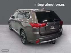 Mitsubishi Outlander 2.0 PHEV Kaiteki Auto 4WD - Miniatura 4