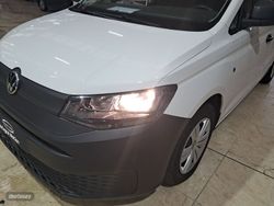 Volkswagen Caddy Cargo 2.0 TDI furgón derivado de turismo - Miniatura 19