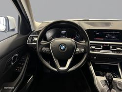 BMW Serie 3 318d Auto. - Miniatura 11