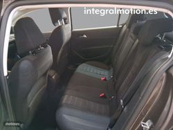 Peugeot 308 5p Allure 1.2 130 S&S - Miniatura 10