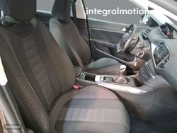 Peugeot 308 5p Allure 1.2 130 S&S - Miniatura 9