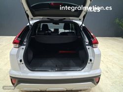Mitsubishi Eclipse Cross PHEV Kaiteki 4WD - Miniatura 30