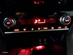 Mitsubishi Eclipse Cross PHEV Kaiteki 4WD - Miniatura 17