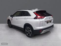 Mitsubishi Eclipse Cross PHEV Kaiteki 4WD - Miniatura 4