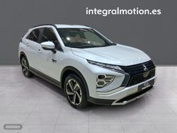 Mitsubishi Eclipse Cross PHEV Kaiteki 4WD - Miniatura 3