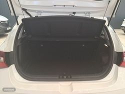 Hyundai i20 1.0 TGDI 74kW (100CV) 48V Essence - Miniatura 29