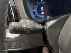 Volvo XC 60 2.0 D4 Momentum Pro Auto - Miniatura 14