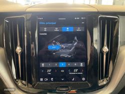 Volvo XC 60 2.0 D4 Momentum Pro Auto - Miniatura 17