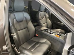 Volvo XC 60 2.0 D4 Momentum Pro Auto - Miniatura 9