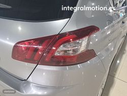 Peugeot 308 5p Style 1.6 BlueHDi 100 - Miniatura 28
