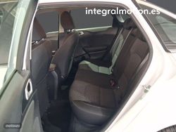 Kia Ceed 1.0 MHEV 88kW (120CV) Drive DCT - Miniatura 10