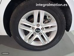 Kia Ceed 1.0 MHEV 88kW (120CV) Drive DCT - Miniatura 29