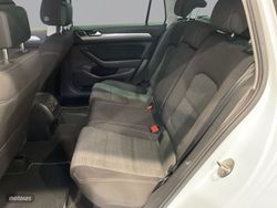 Volkswagen Passat Variant Executive 2.0 TDI 110kW DSG - Miniatura 10