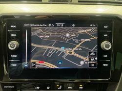 Volkswagen Passat Variant Executive 2.0 TDI 110kW DSG - Miniatura 15
