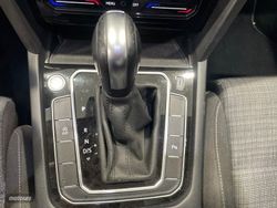 Volkswagen Passat Variant Executive 2.0 TDI 110kW DSG - Miniatura 18