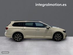 Volkswagen Passat Variant Executive 2.0 TDI 110kW DSG - Miniatura 26