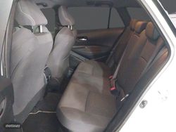 Toyota Corolla 1.8 125H ACTIVE TECH E-CVT TOU SPORT - Miniatura 10