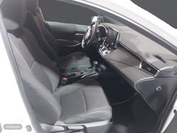 Toyota Corolla 1.8 125H ACTIVE TECH E-CVT TOU SPORT - Miniatura 9