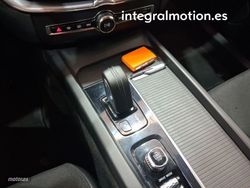 Volvo XC 60 2.0 B4 D AWD Momentum Pro Auto - Miniatura 18
