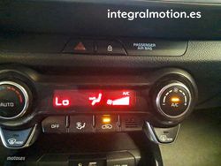 Kia Stonic 1.0 T-GDi 74kW (100CV) Drive - Miniatura 17