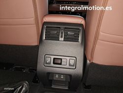 Mitsubishi Outlander PHEV First Edition 4WD - Miniatura 21