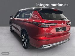 Mitsubishi Outlander PHEV First Edition 4WD - Miniatura 4