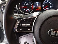 Kia Ceed 1.6 MHEV iMT 100kW (136CV) Drive - Miniatura 12