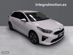 Kia Ceed 1.6 MHEV iMT 100kW (136CV) Drive - Miniatura 3