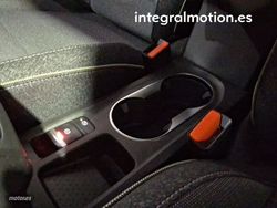 Mitsubishi Grandis 130T MHEV Kaiteki - Miniatura 22