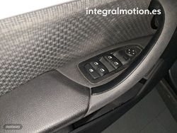 BMW X1 sDrive16d Business - Miniatura 32