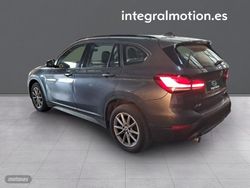 BMW X1 sDrive16d Business - Miniatura 4