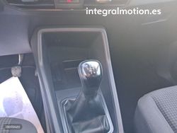 Volkswagen Caddy 2.0 TDI COMBI 102CV - Miniatura 11