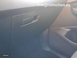 Volkswagen Caddy 2.0 TDI COMBI 102CV - Miniatura 21