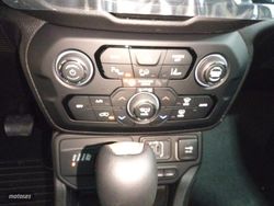 Jeep Renegade 4xe North Star 1.3 PHEV 240hp AT EAWD - Miniatura 17
