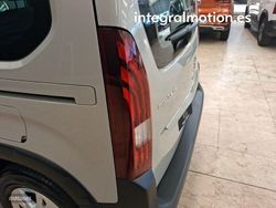Peugeot Rifter Active Nav+ Standard BlueHDi 73kW monovolumen compacto - Miniatura 28
