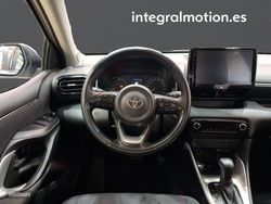 Toyota Yaris 1.5 120H Active Plus - Miniatura 11