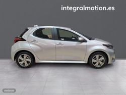 Toyota Yaris 1.5 120H Active Plus - Miniatura 26