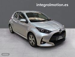 Toyota Yaris 1.5 120H Active Plus - Miniatura 3